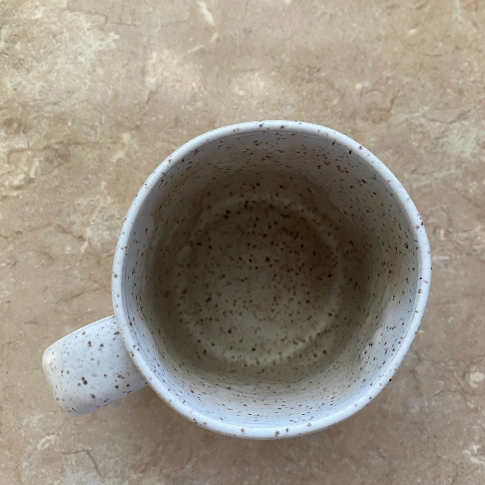 Handmade studio art pottery daisy mug from Osso Ceramics - Picture 3 of 5